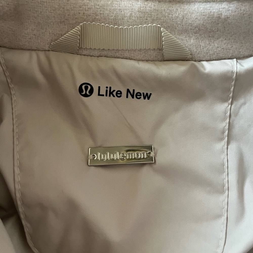 lululemon athletica Light Gray Jacket - Picture 5 of 5